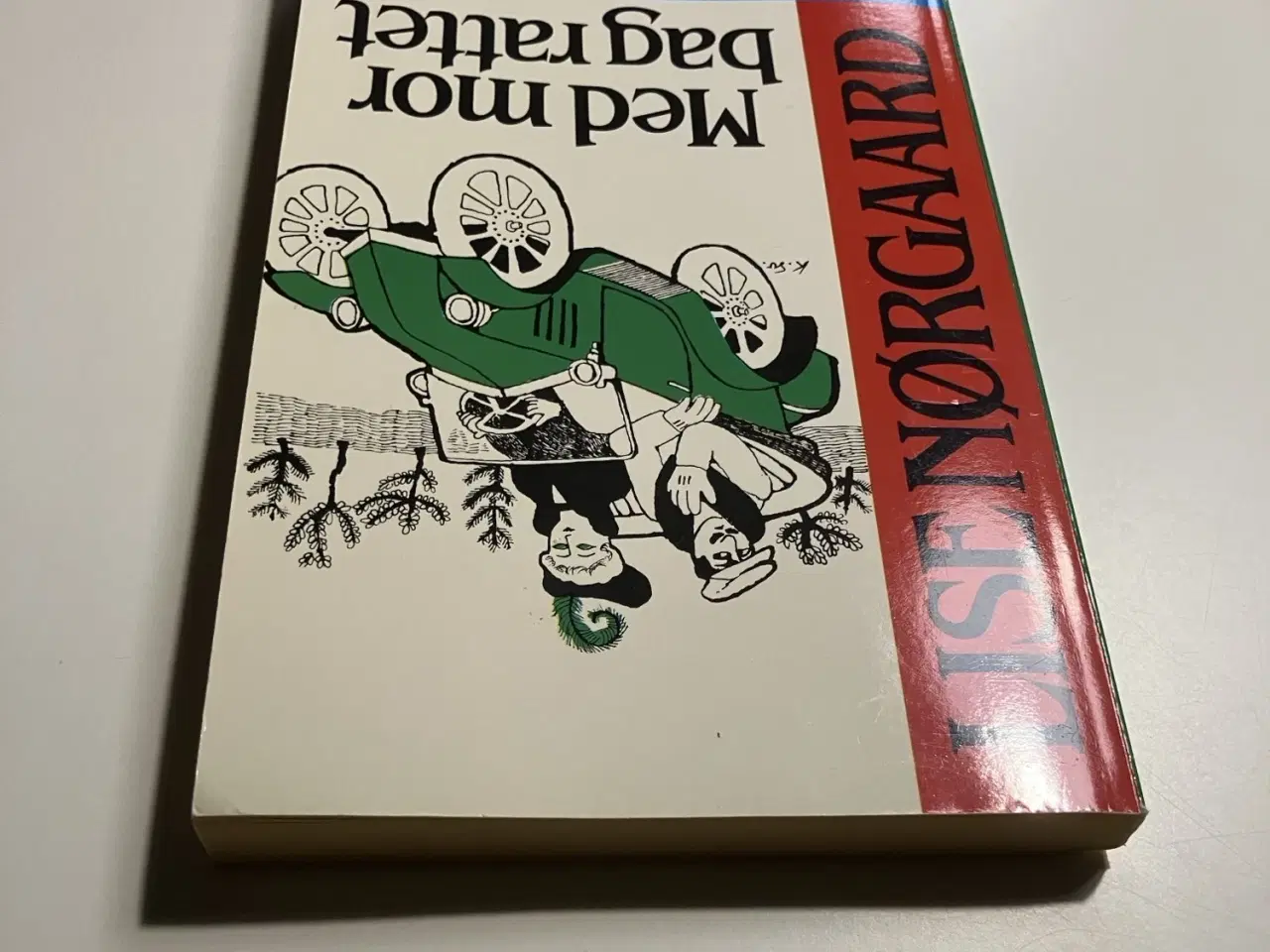 Billede 7 - Med mor bag rattet. Af Lise Nørgaard