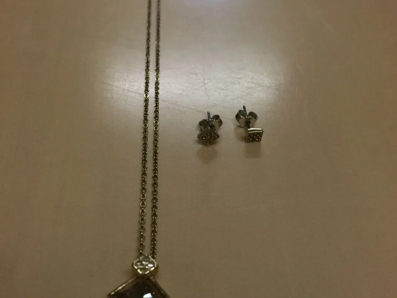 Billede 1 - Smykker halskæde og øreringe 