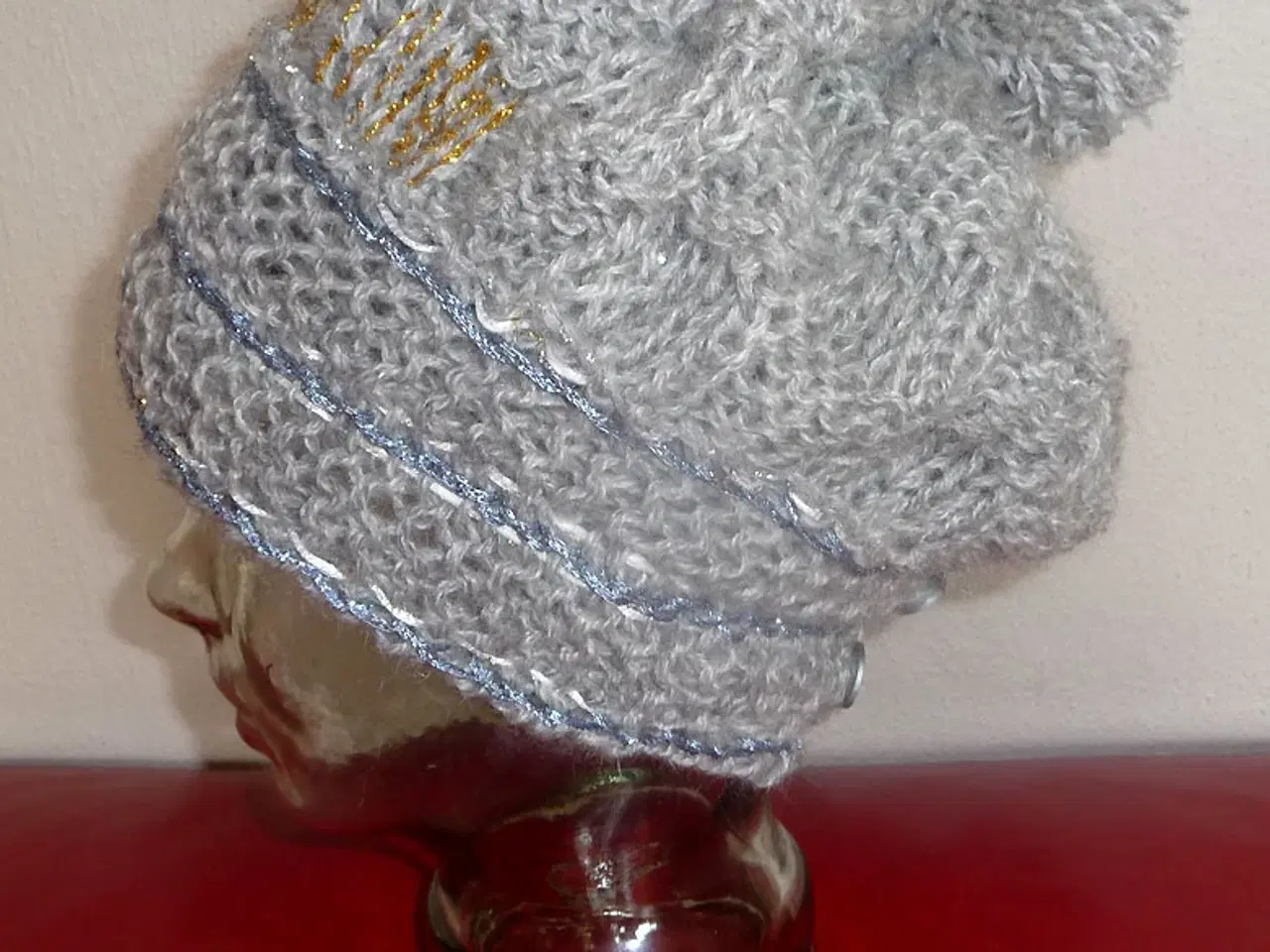Billede 1 - Ny håndstrikket hue