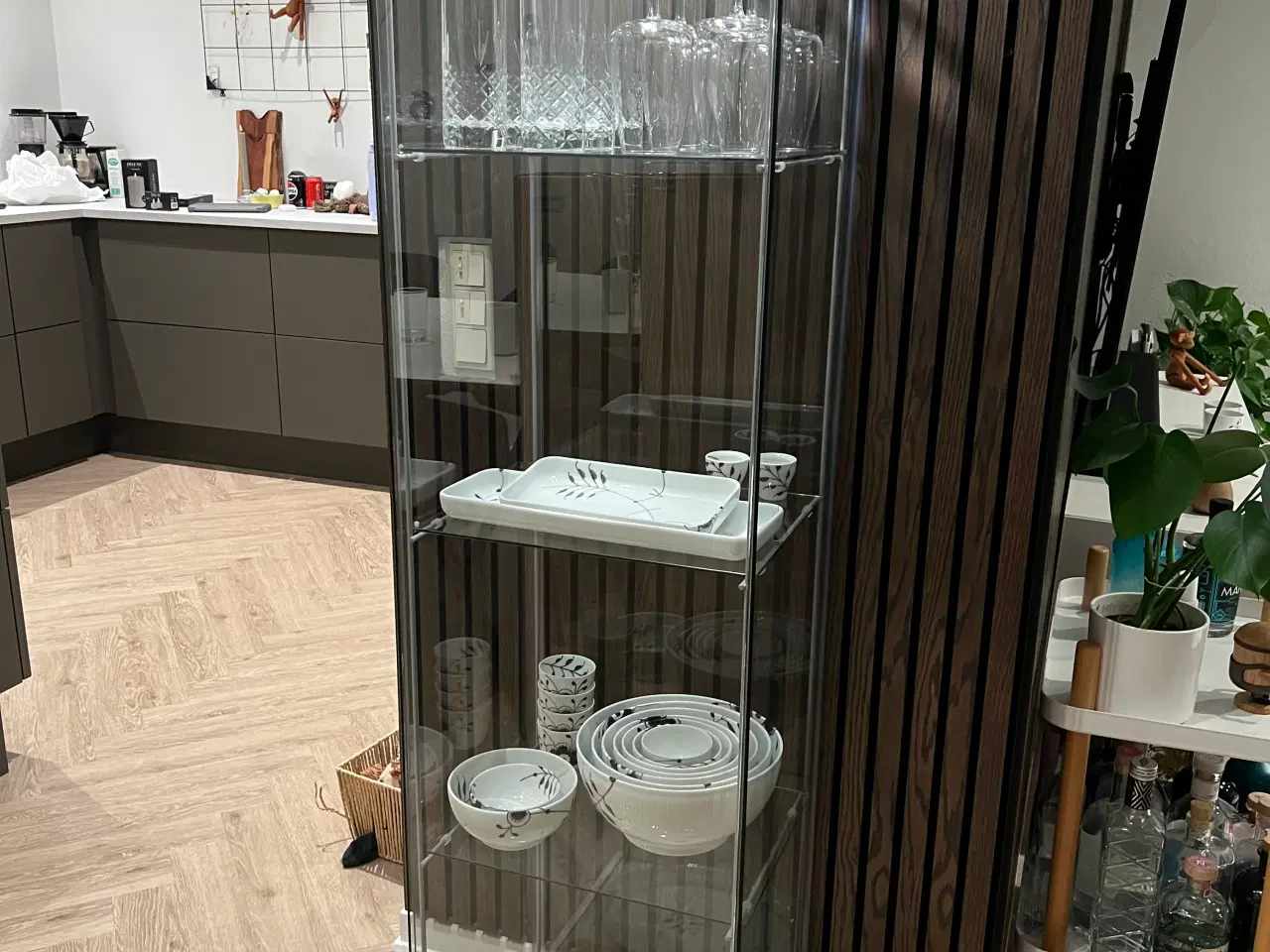 Billede 1 - Glasskab