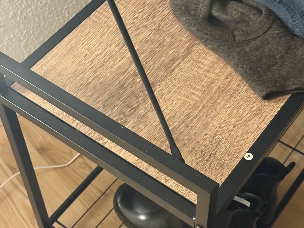 Billede 4 - Sort og eg til jakker og sko