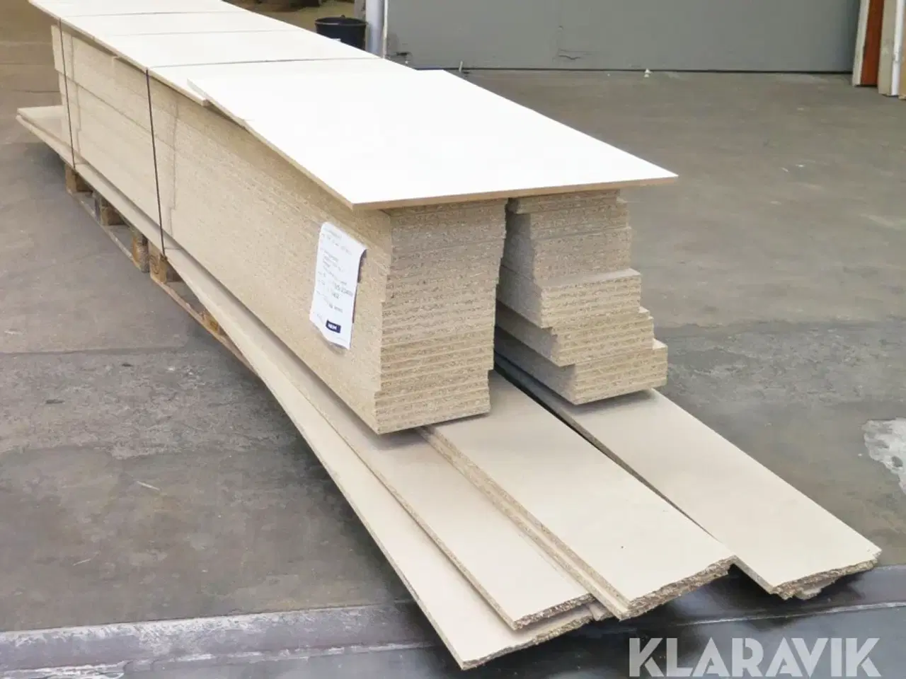 Billede 2 - Parti spånpladestrimler 19 mm 60 styk