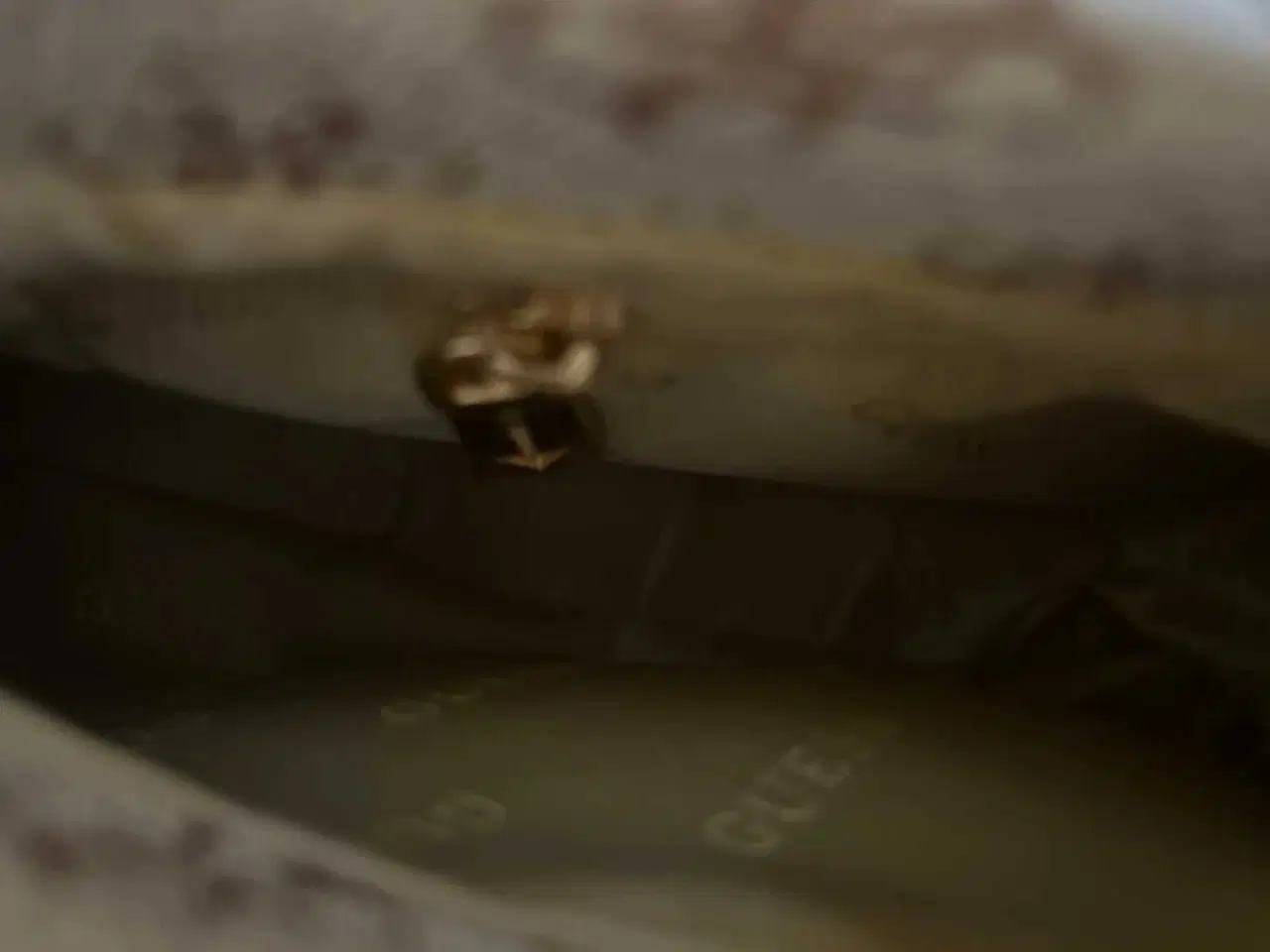 Billede 12 - Guess hvid håndtaske