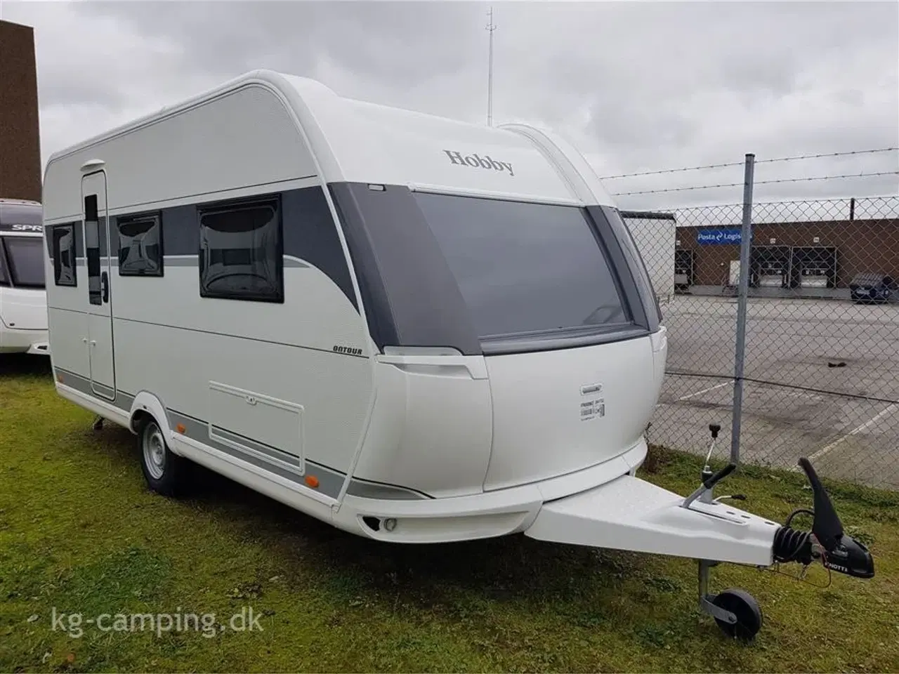 Billede 1 - 2024 - Hobby On Tour 460 DL   2024 model af denne populære rejsevogn med enkeltsenge. Kan opvejes til 1500 KG.