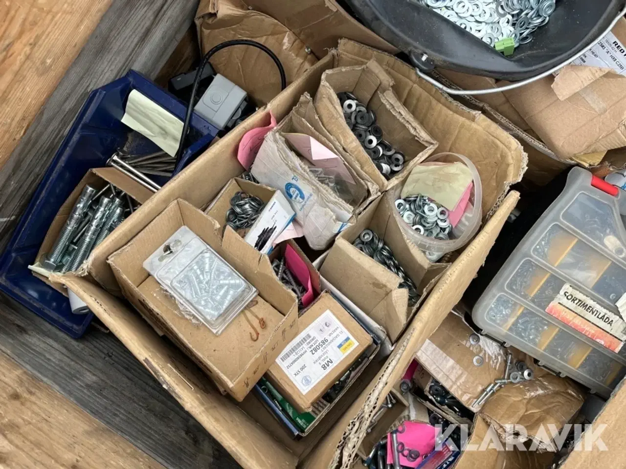 Billede 6 - Blandet palle beslag og bolte.