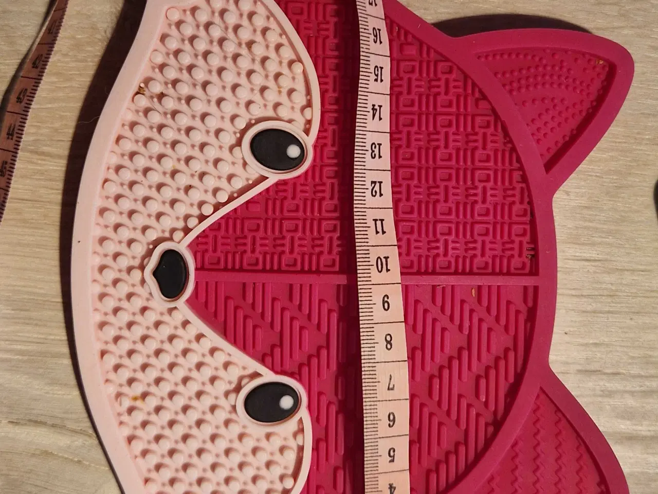 Billede 4 - Slikkemåtter med sugekop 