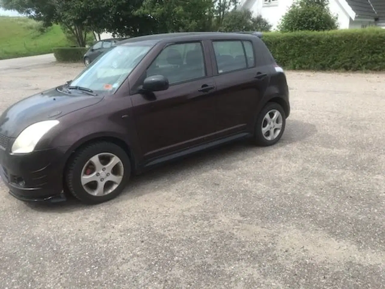 Billede 2 - Ny synet  Suzuki Swift  1,3  4x4 Benzin    Km kun 
