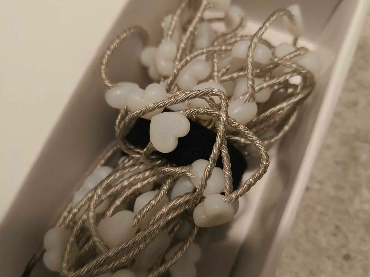 Billede 2 - Twinkly - strings - hjerter