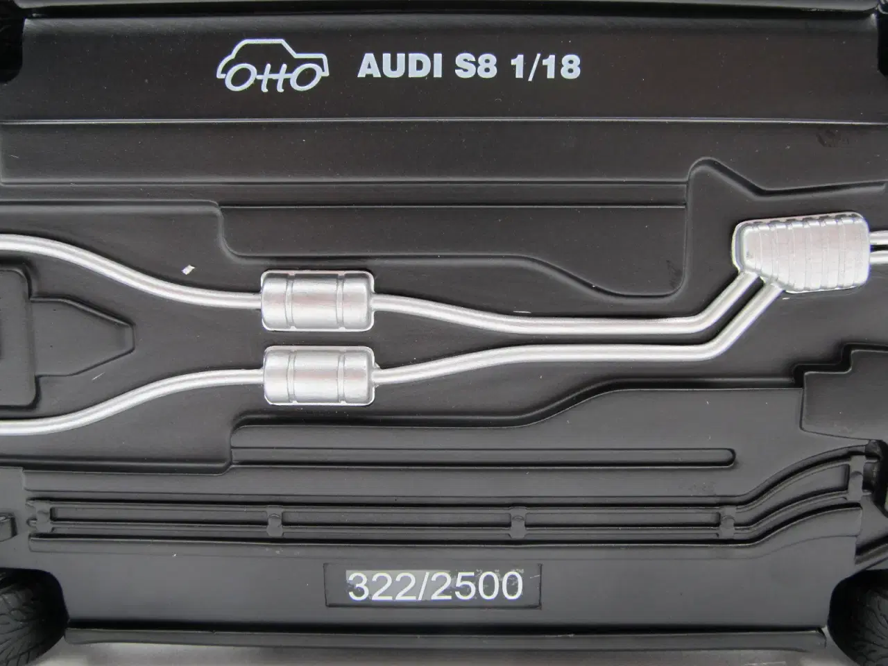 Billede 7 - 2001 Audi S8 Type D2 Limited Edition - 1:18