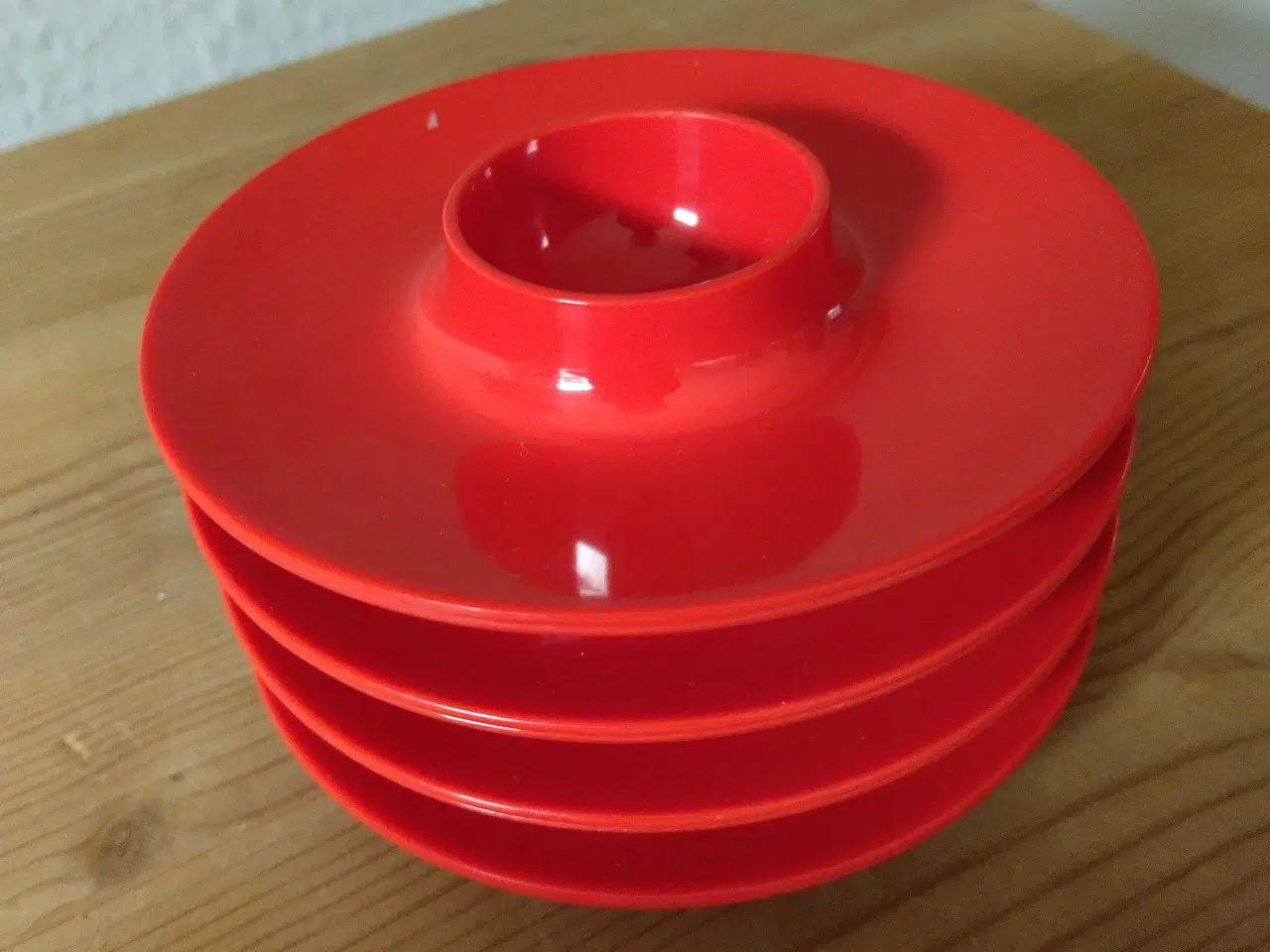 Billede 2 - Rosti æggebægre Rosti rød og blå