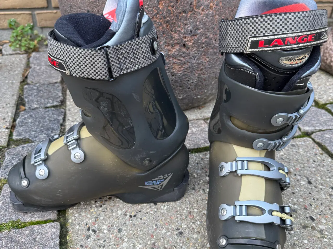 Billede 2 - Skistøvler af mærket Lange og støvletaske