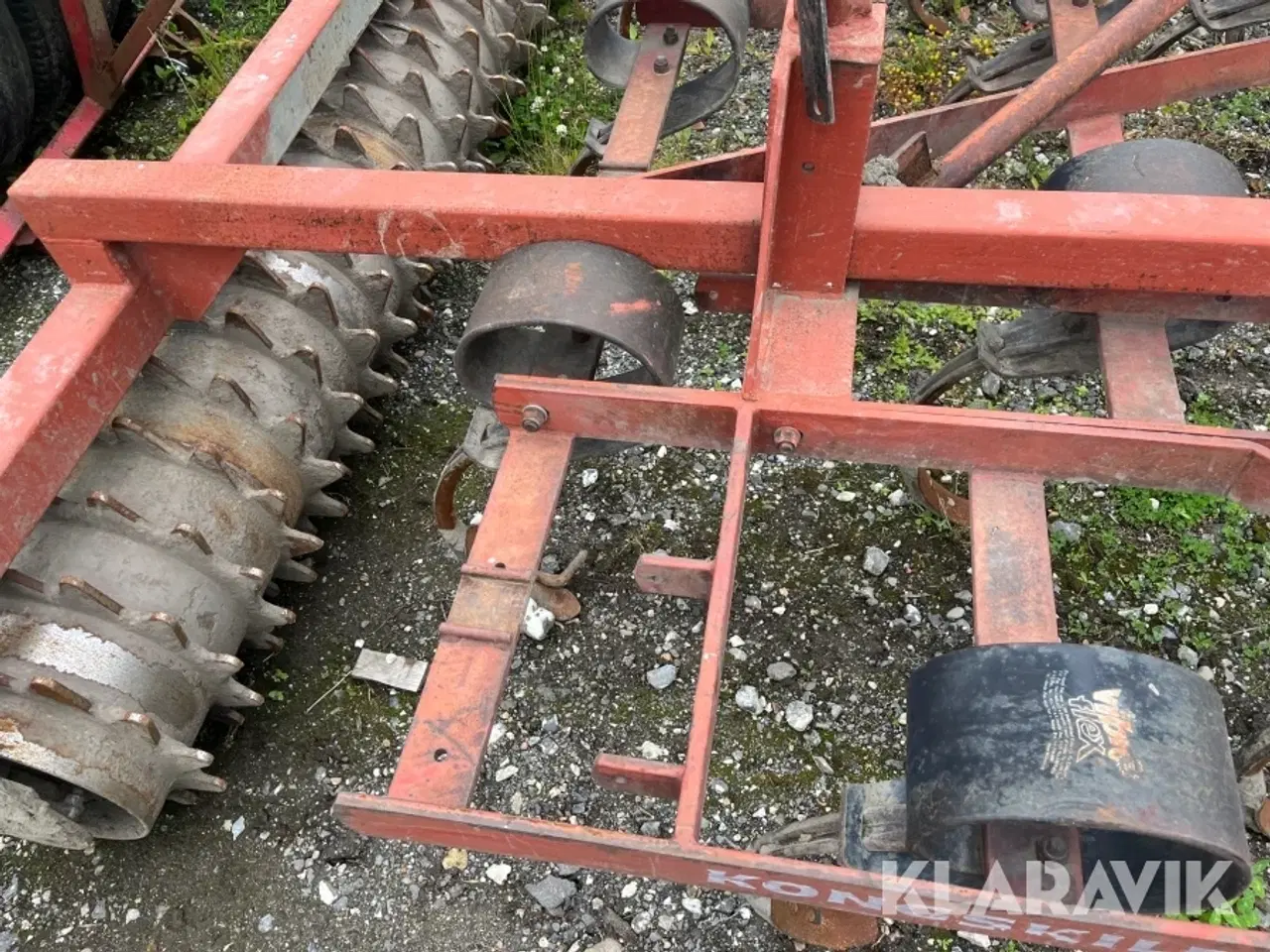Billede 11 - Stubharve Kongskilde med tandpakkervalse - 4 meter