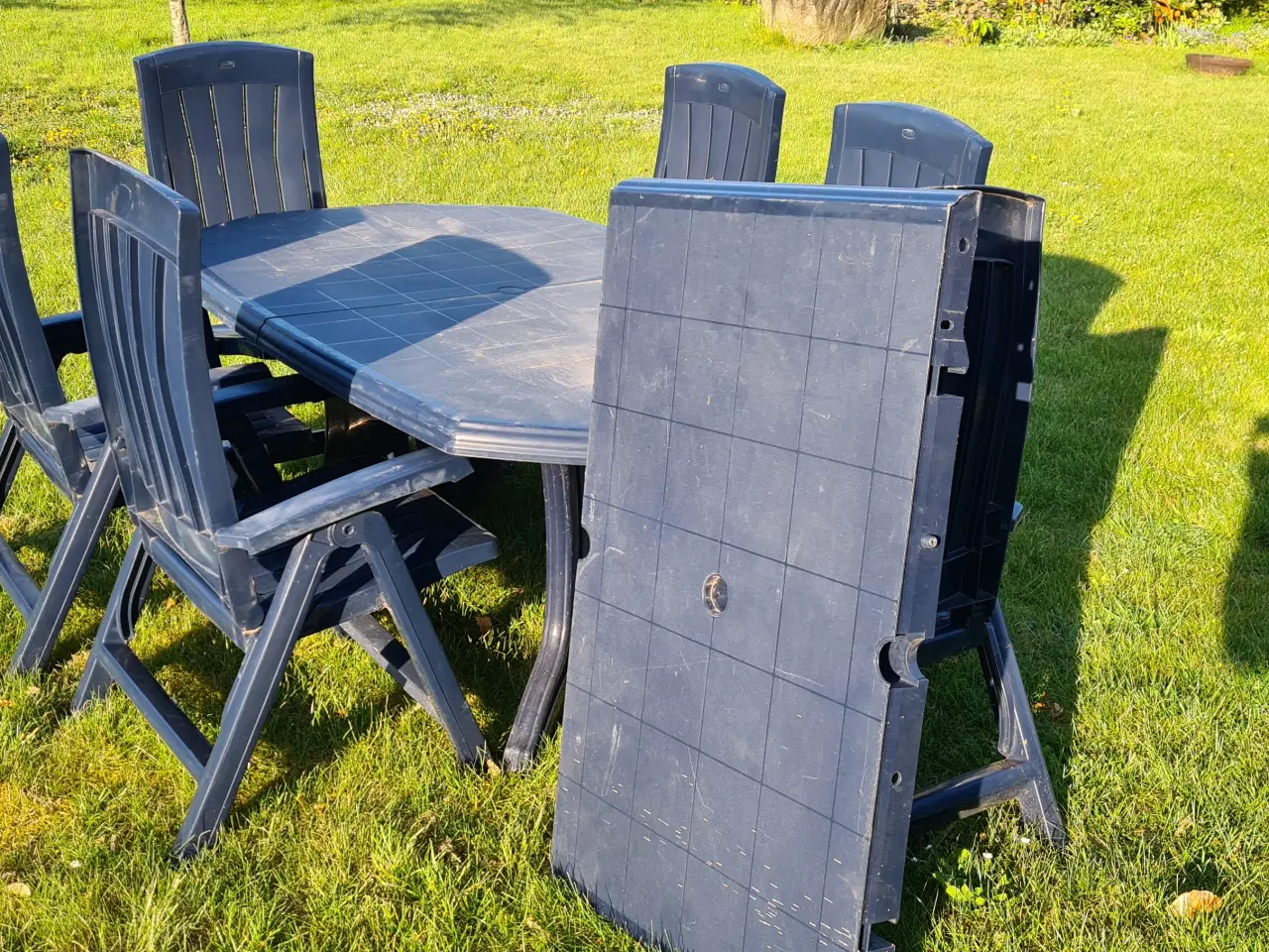 Billede 2 - Havebord med 6 stole 