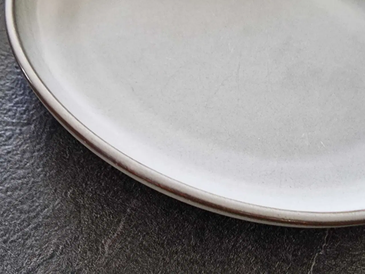 Billede 3 - Tallerkener krus glas bestik