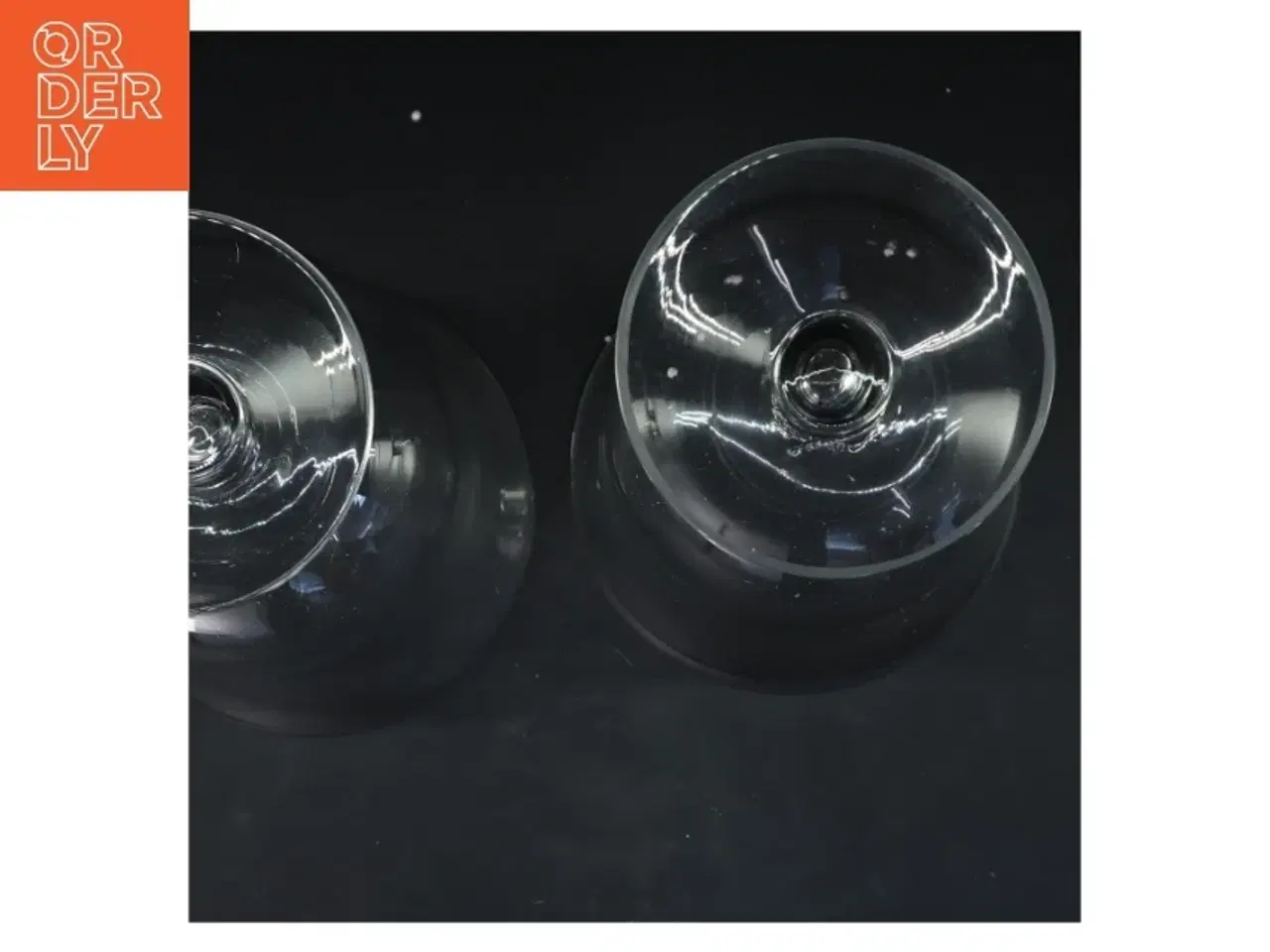 Billede 2 - Sæt med to glasvaser (str. Ø 18 cm længde 25 cm)