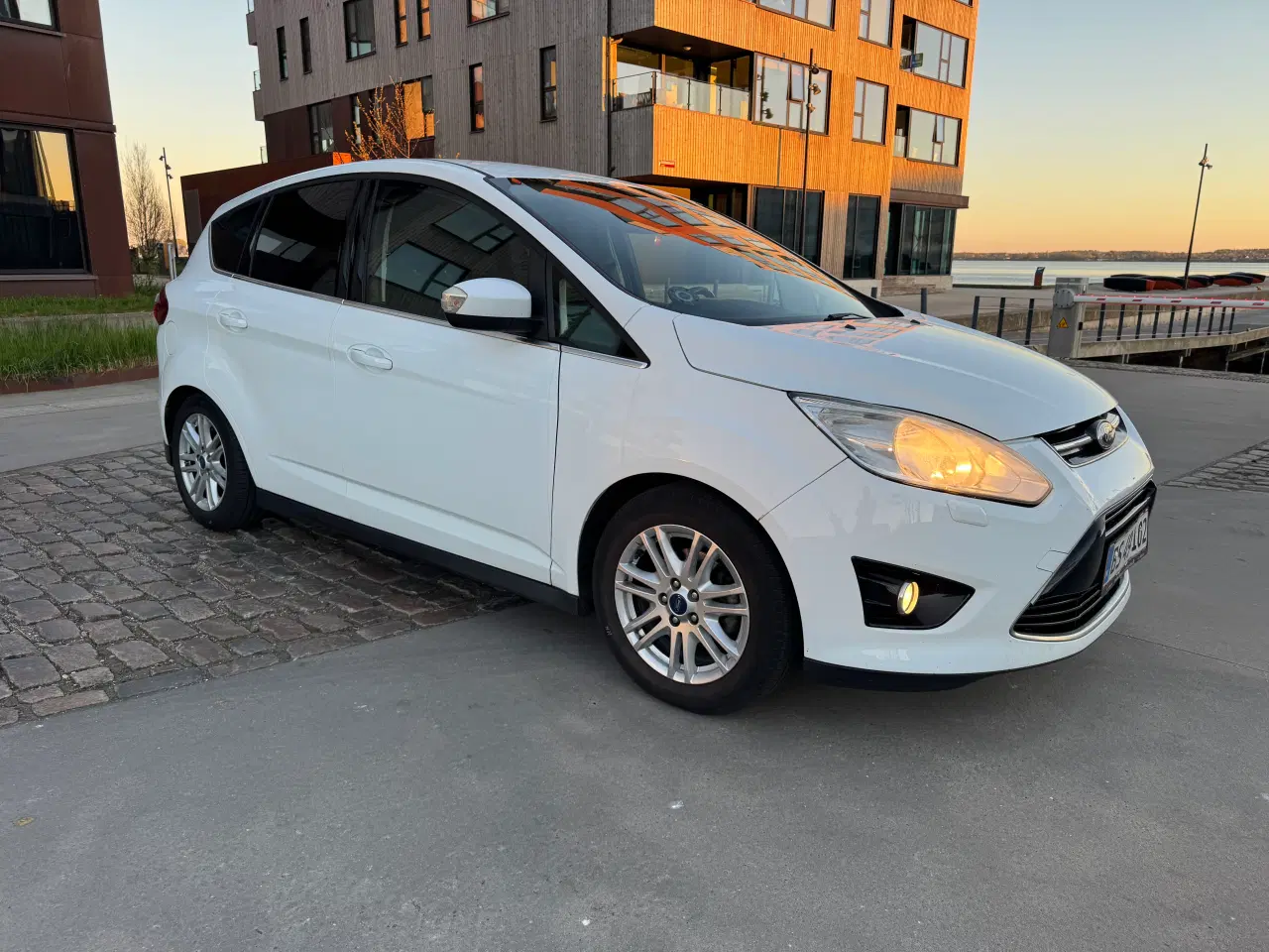 Billede 3 - Flot velholdt Ford cmax 1.6tdci