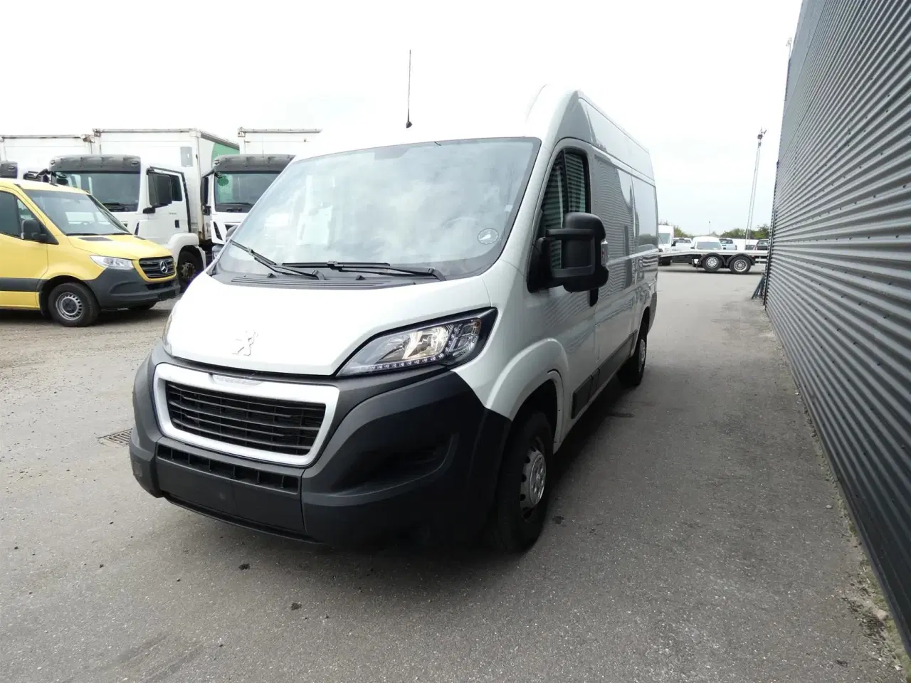 Billede 4 - Peugeot Boxer 333 L2H2 2,2 BlueHDi Premium Pro 140HK Van 6g