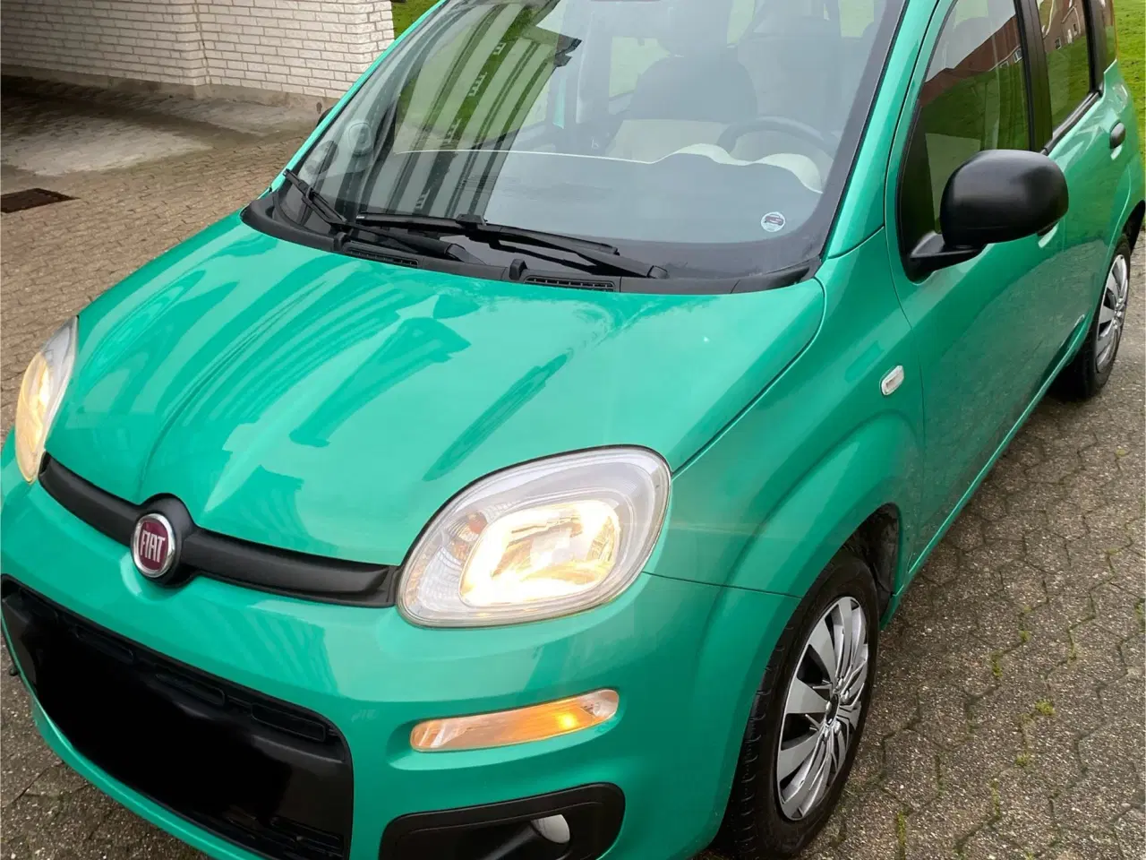 Billede 1 - Økonomisk velholdt lille bil super flot.