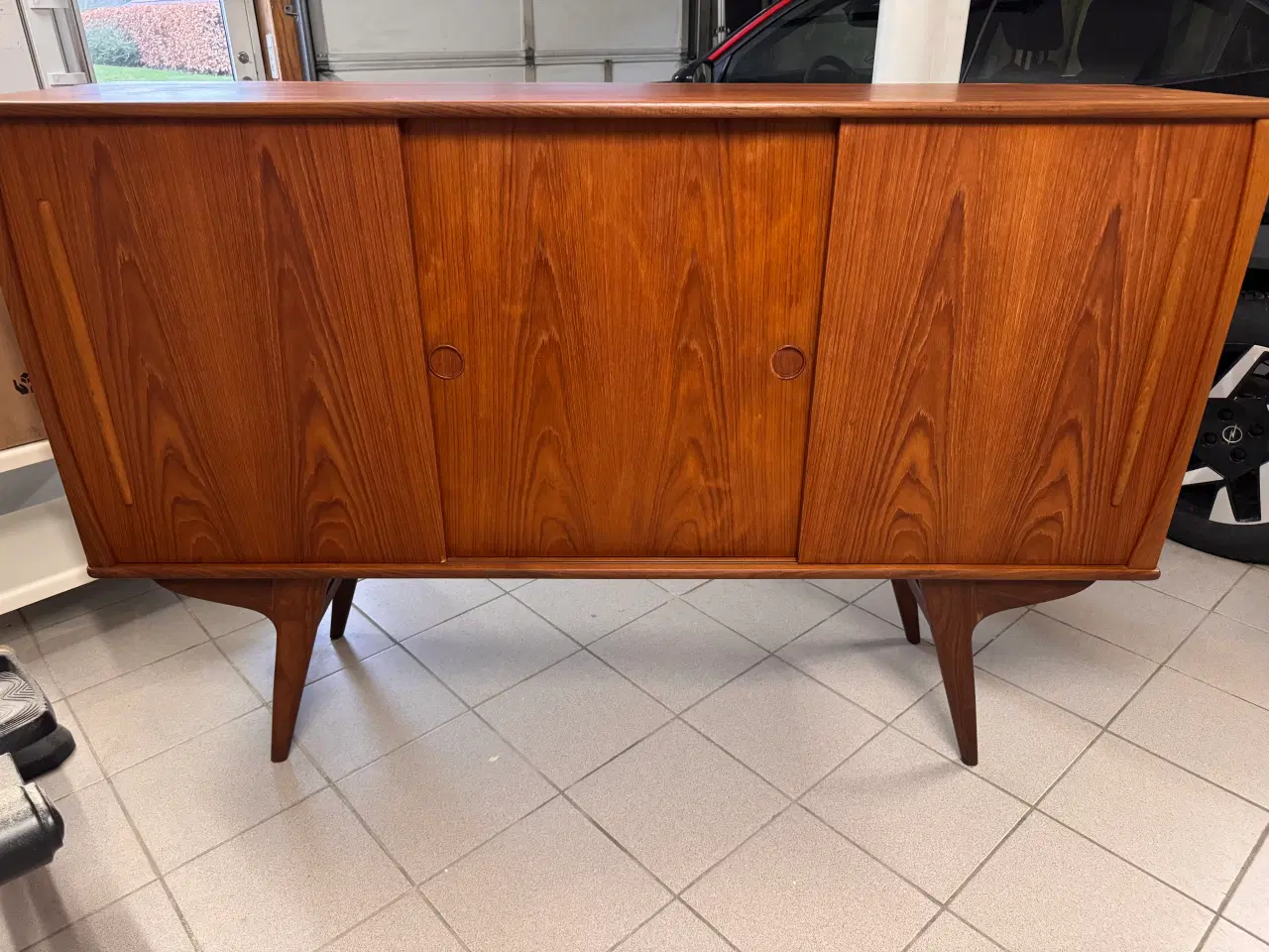 Billede 1 - Skænk i teaktræ