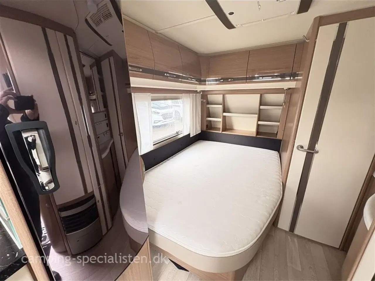 Billede 10 - 2015 - Fendt Tendenza 465 SFB   Fendt Tendenza 465 SFB 2015 - Se den nu hos Camping-Specialisten.dk