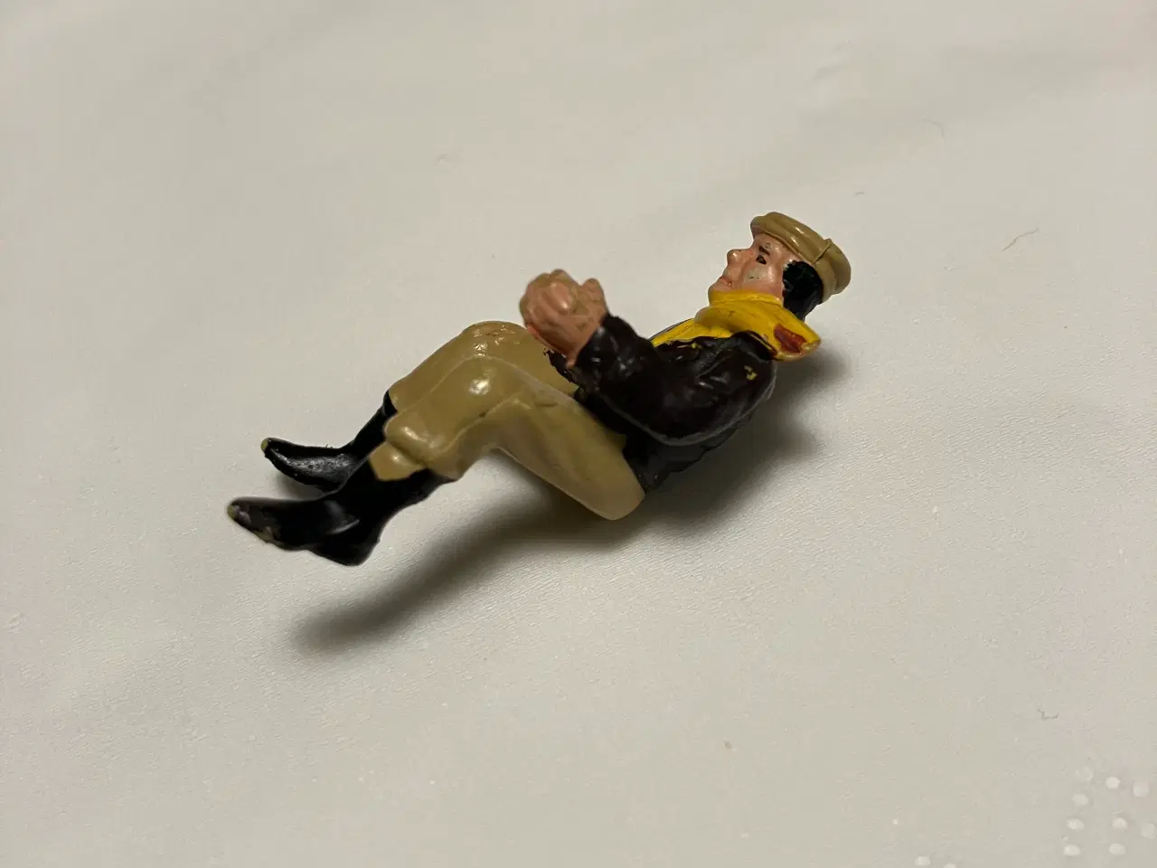 Billede 3 - Corgi Toys figur traktorchauffør