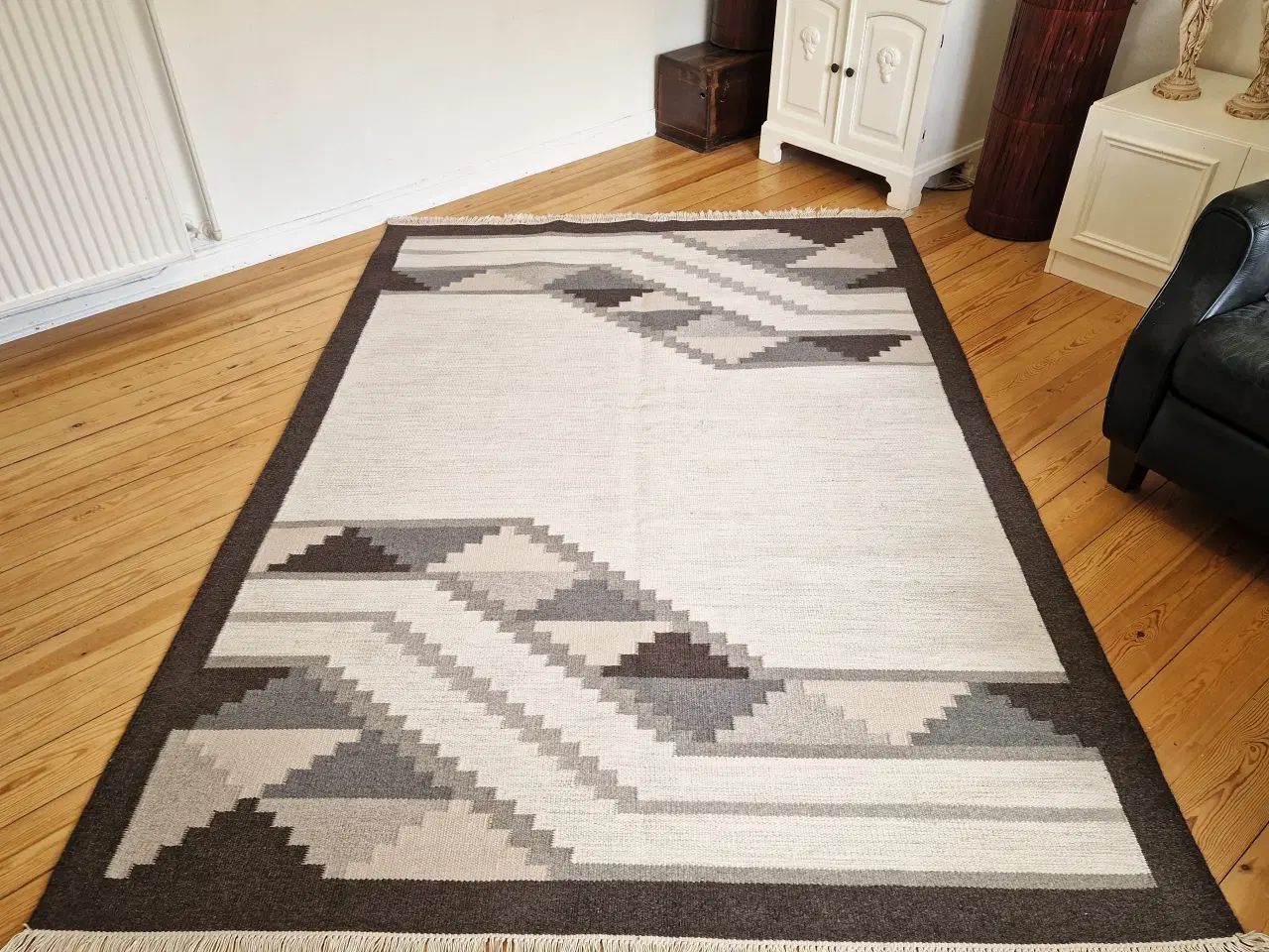 Billede 5 - Lækkert stort röllakan-tæppe.