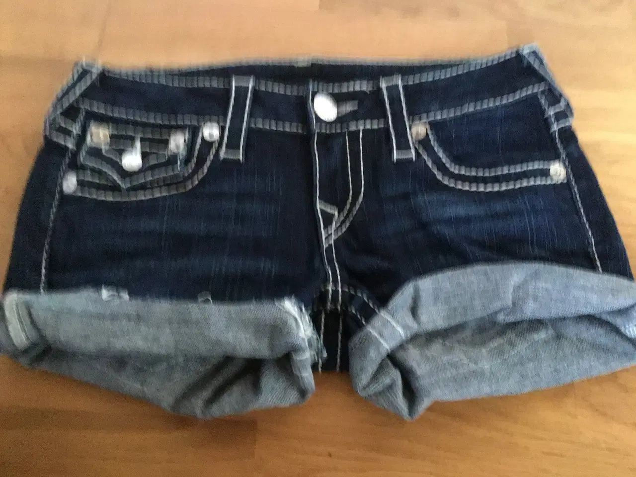 Billede 1 - Shorts. True Religion. Str: 26.