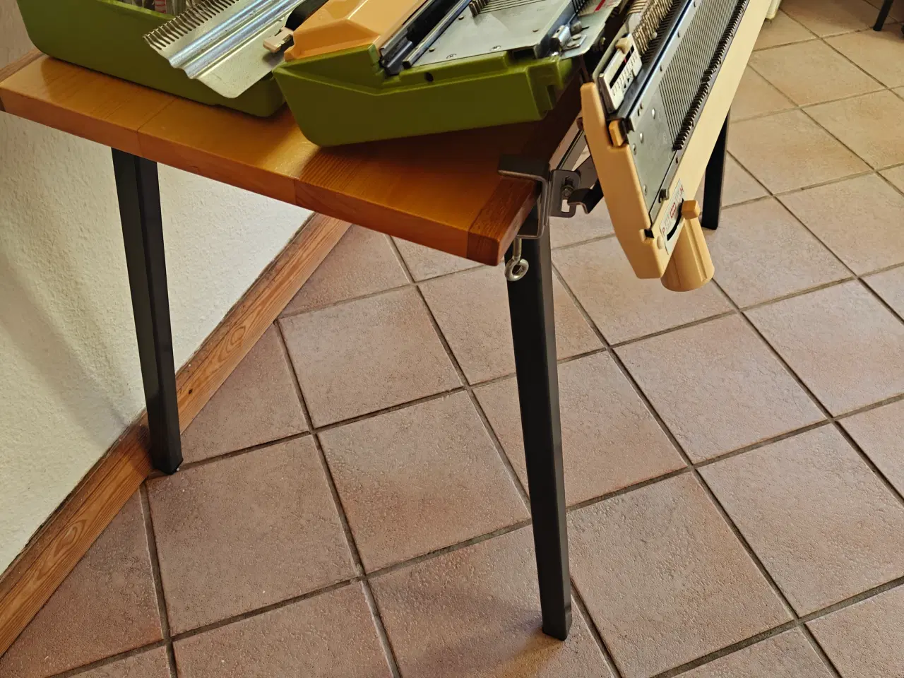 Billede 8 - Strikkemaskine brother 820