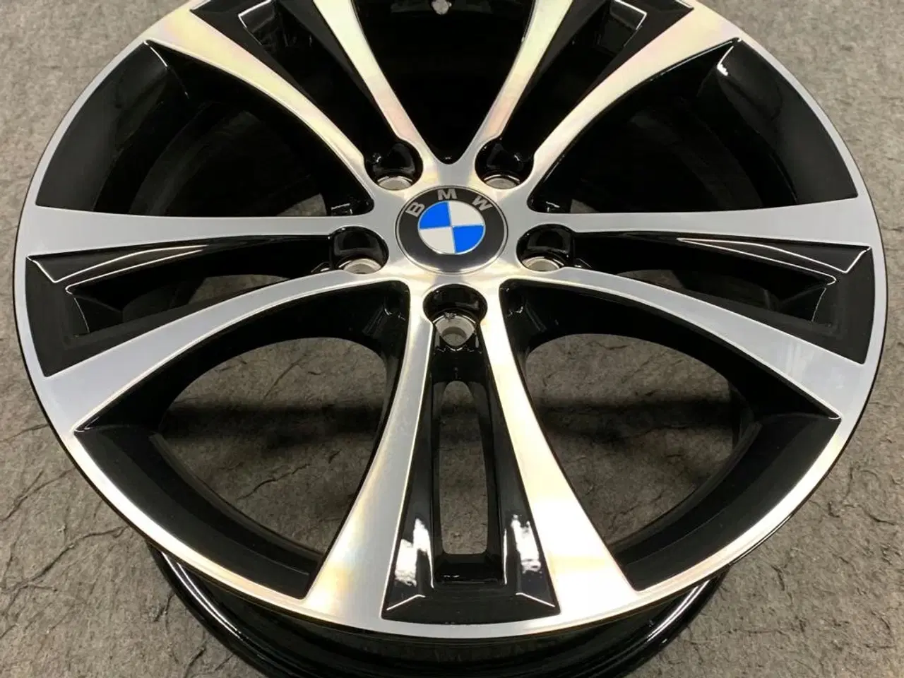 Billede 1 - FÆLGE BMW 1 OE F20 F21 F22 384 7,5J og 8Jx18"5x120