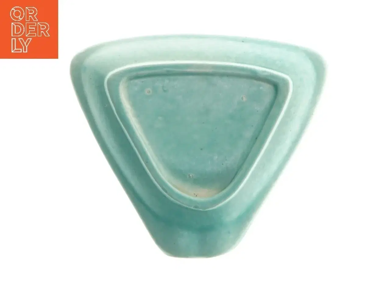 Billede 2 - Keramisk souvenir fra Østerlars Bornholm (str. 8,5x10 cm)