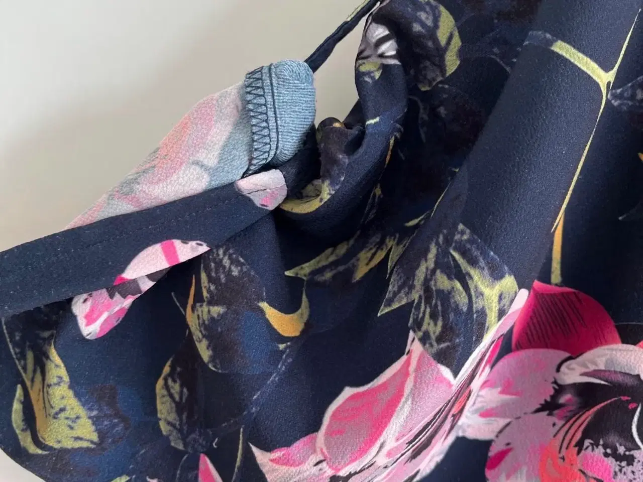 Billede 4 - Blomstret Zhenzi tunika