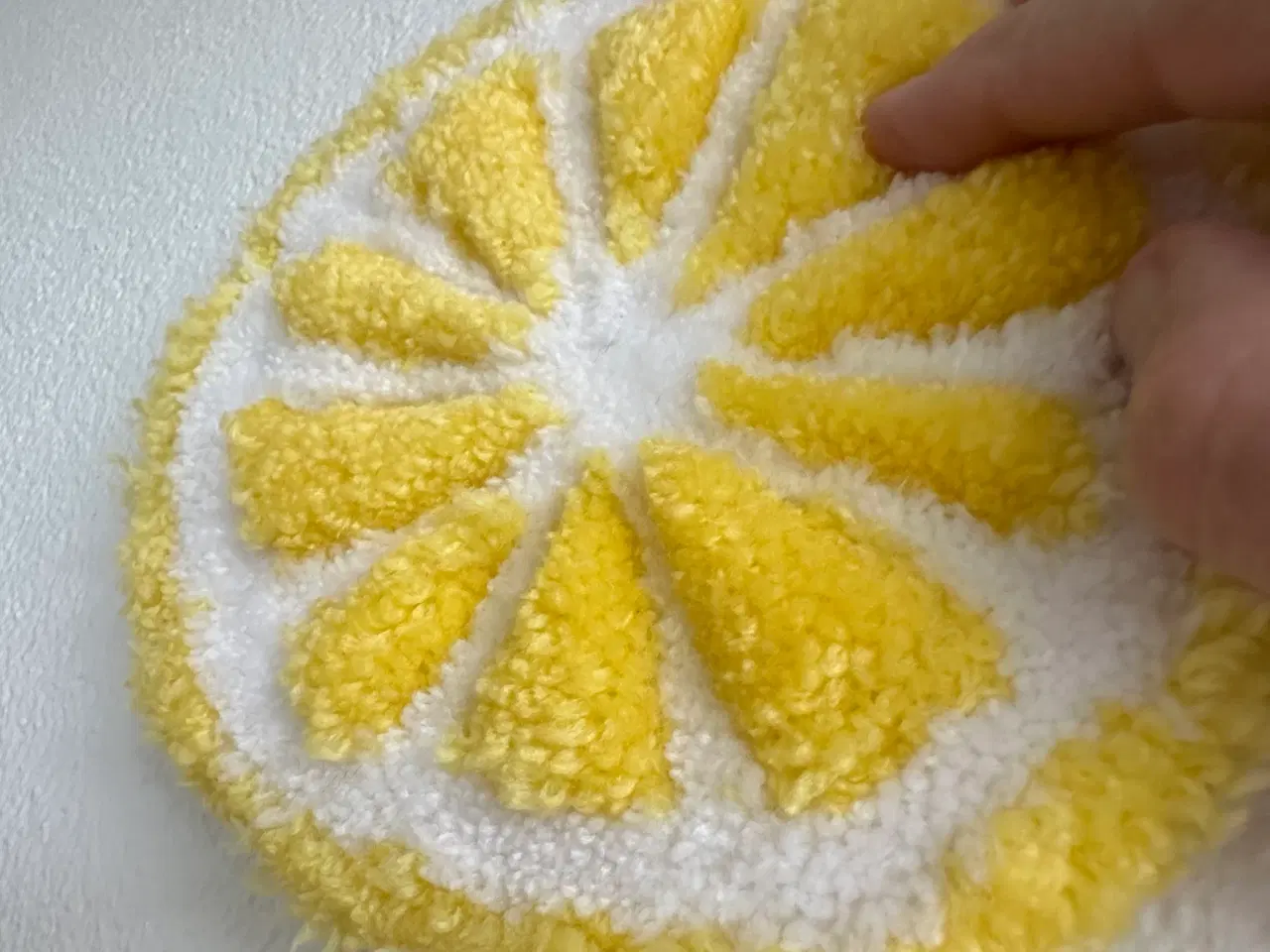 Billede 7 - Tuftet vægtæppe- citroner