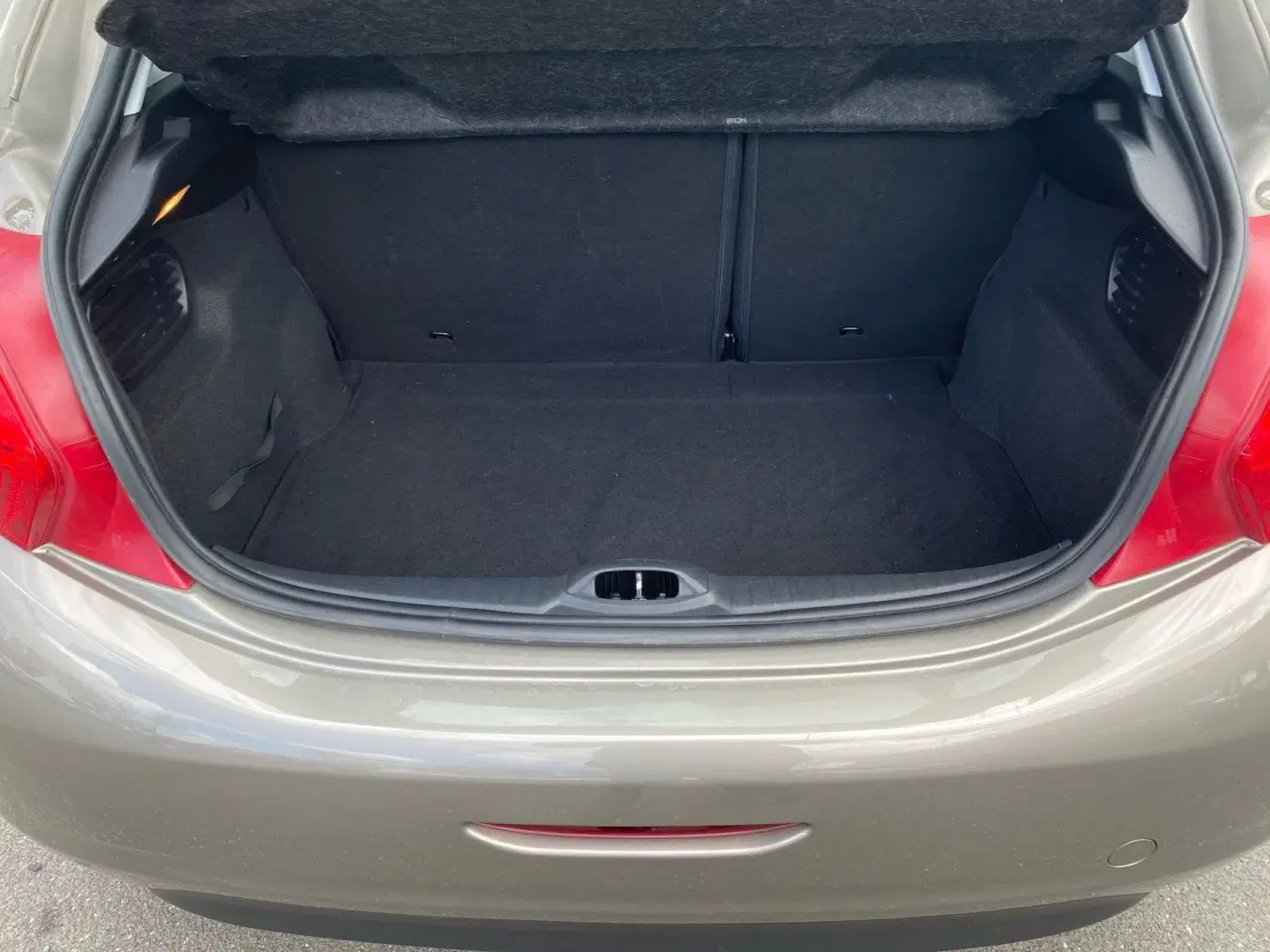Billede 7 - Peugeot 208 1,6 e-HDi Active 92HK 5d