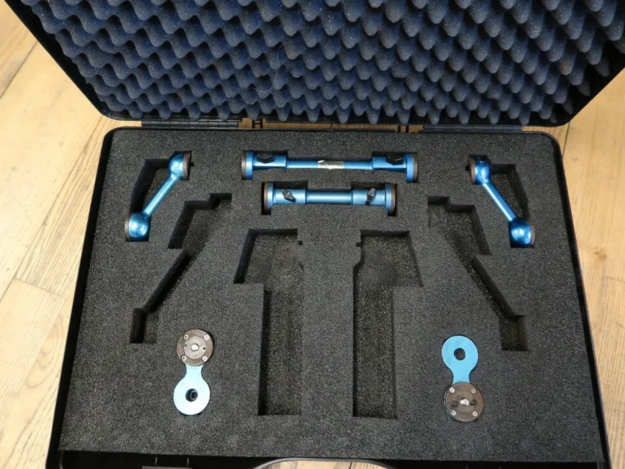 Billede 2 - Transportkasse med blue handles