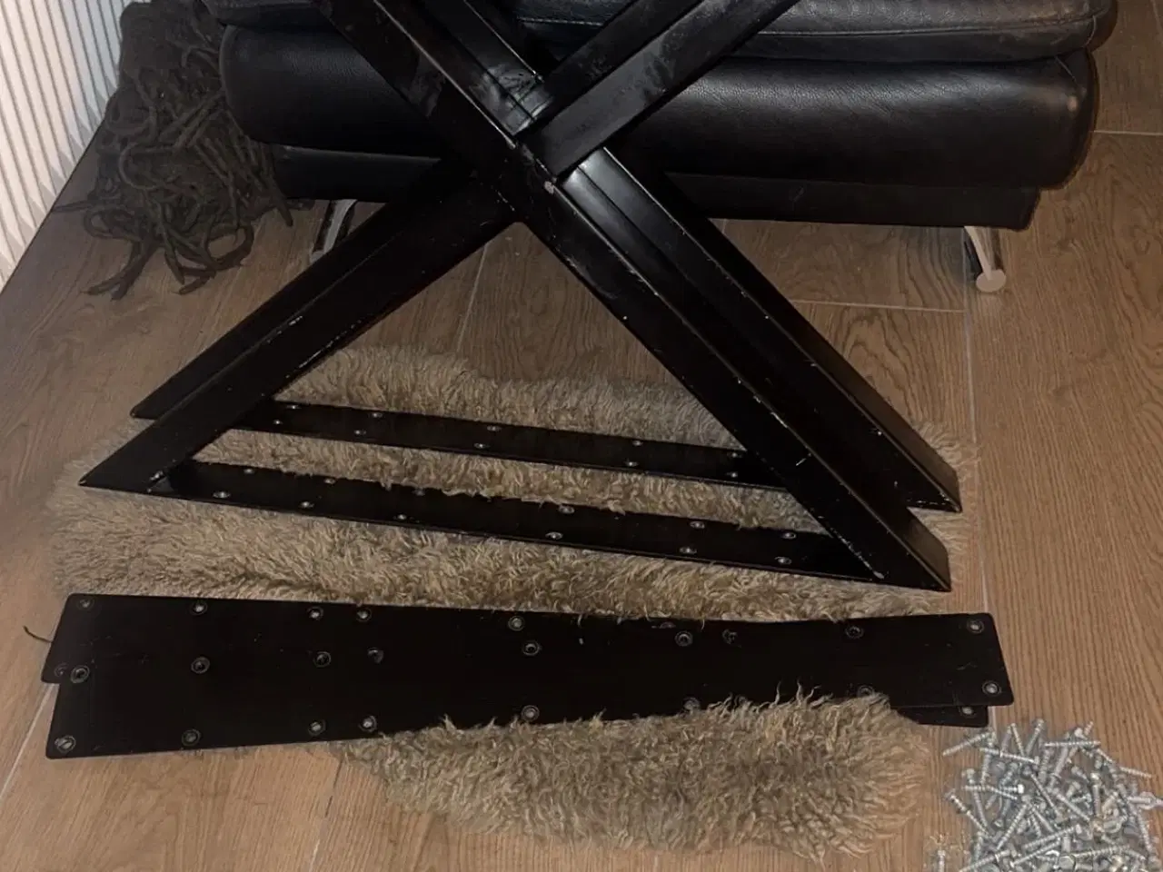 Billede 1 - Kryds bord ben med afstivere og skruer