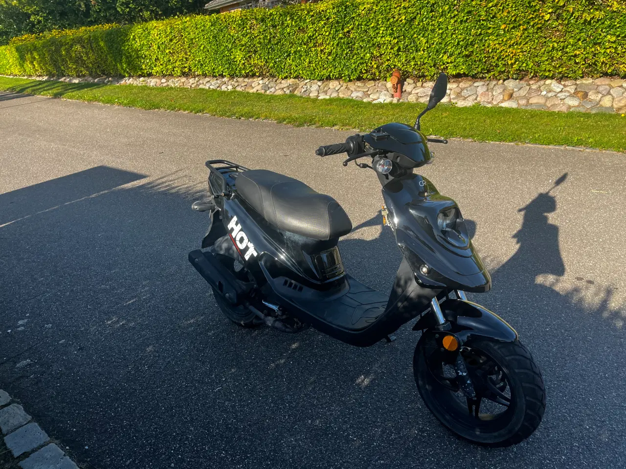 Billede 2 - Moto CR-Hot 50 – 2023 🛵 3.800 km – ingen skrammer
