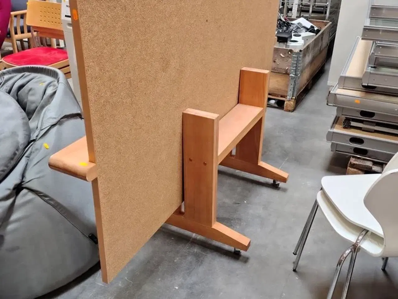 Billede 1 - Spisebord med kork bordplade