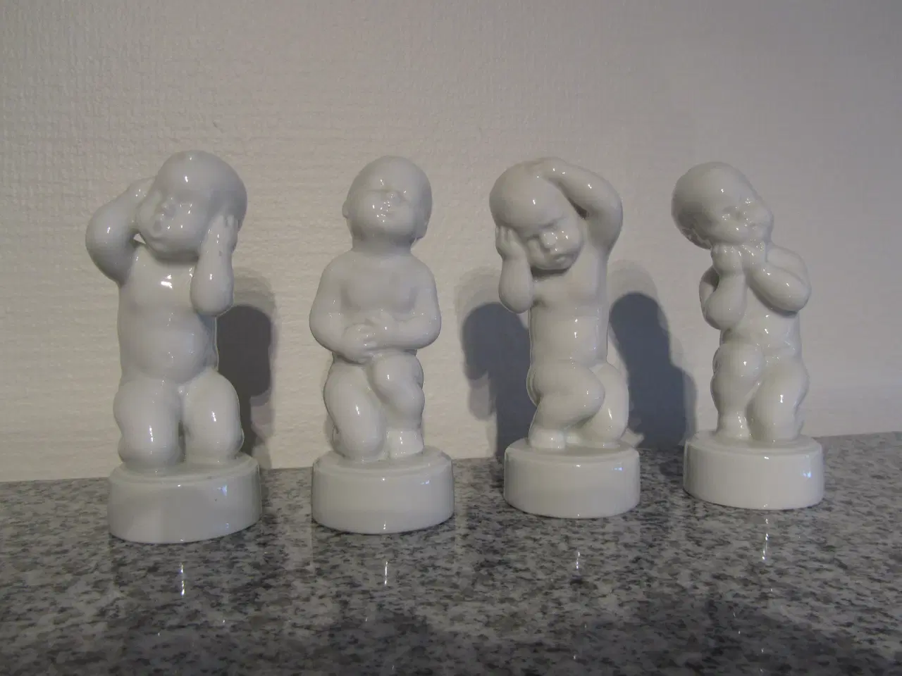Billede 1 - 4 stk B&G baby porcelænsfigurer