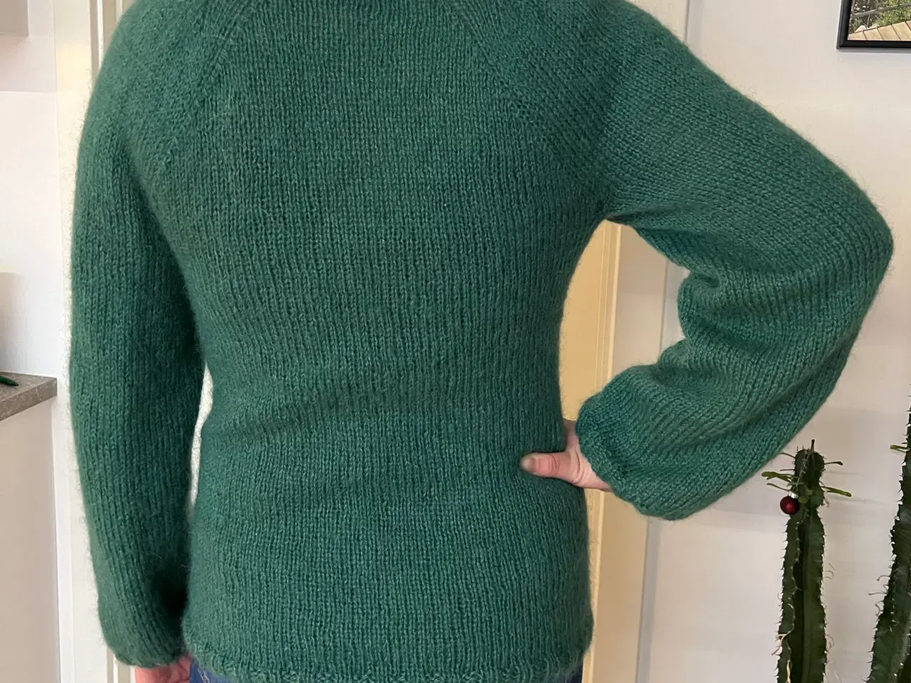 Billede 3 - Ubrugt hjemmestrikket sweater 