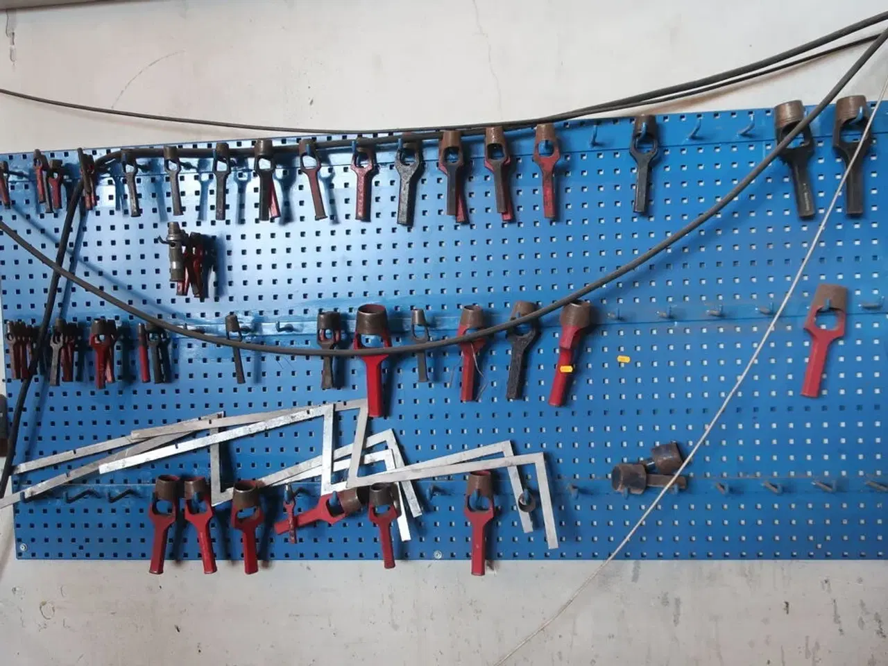 Billede 1 - Værktøjstavle med div. Værktøj
