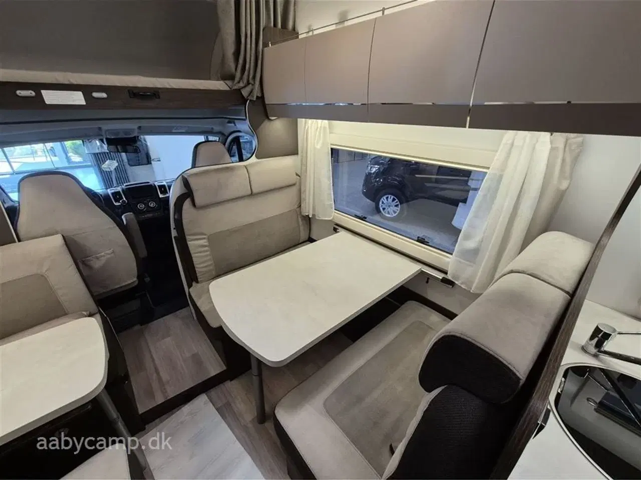 Billede 9 - 2021 - Benimar Sport 323 NK   Den Perfekte Familie camper. NK pakke. automatgear. solceller. 2x lithium batteri. 2000w inverter. Bemærk kun 20,000 Km !!!!