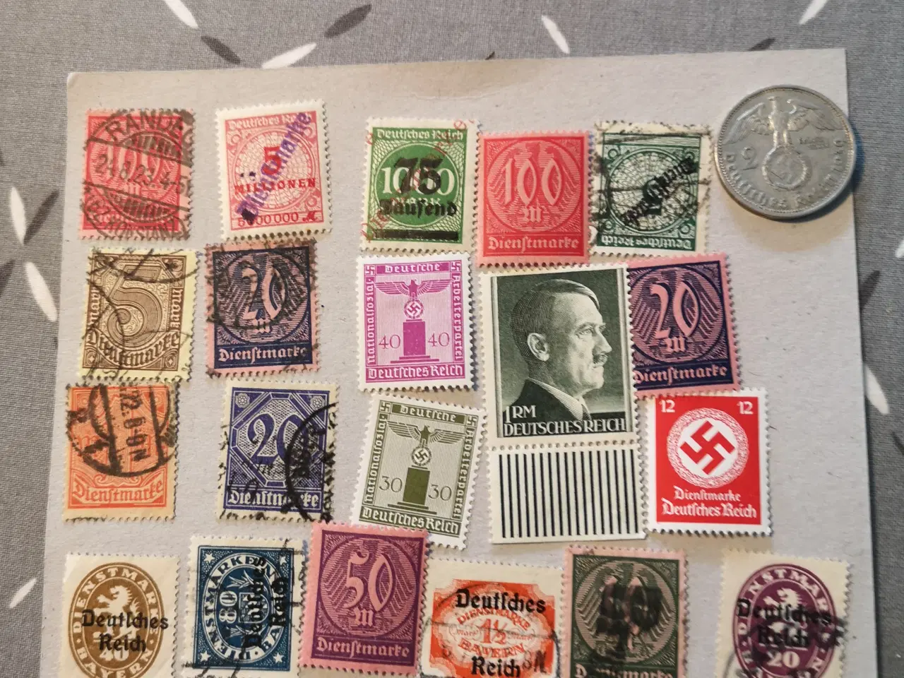 Billede 1 - Frimærker + en mønt fra 2. verdenskrig