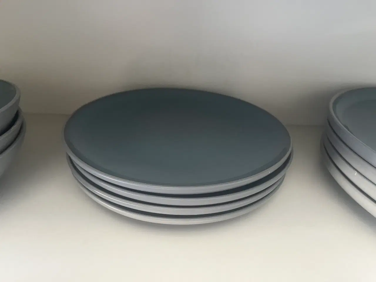 Billede 2 - Tallerken sæt med 4styk af hver