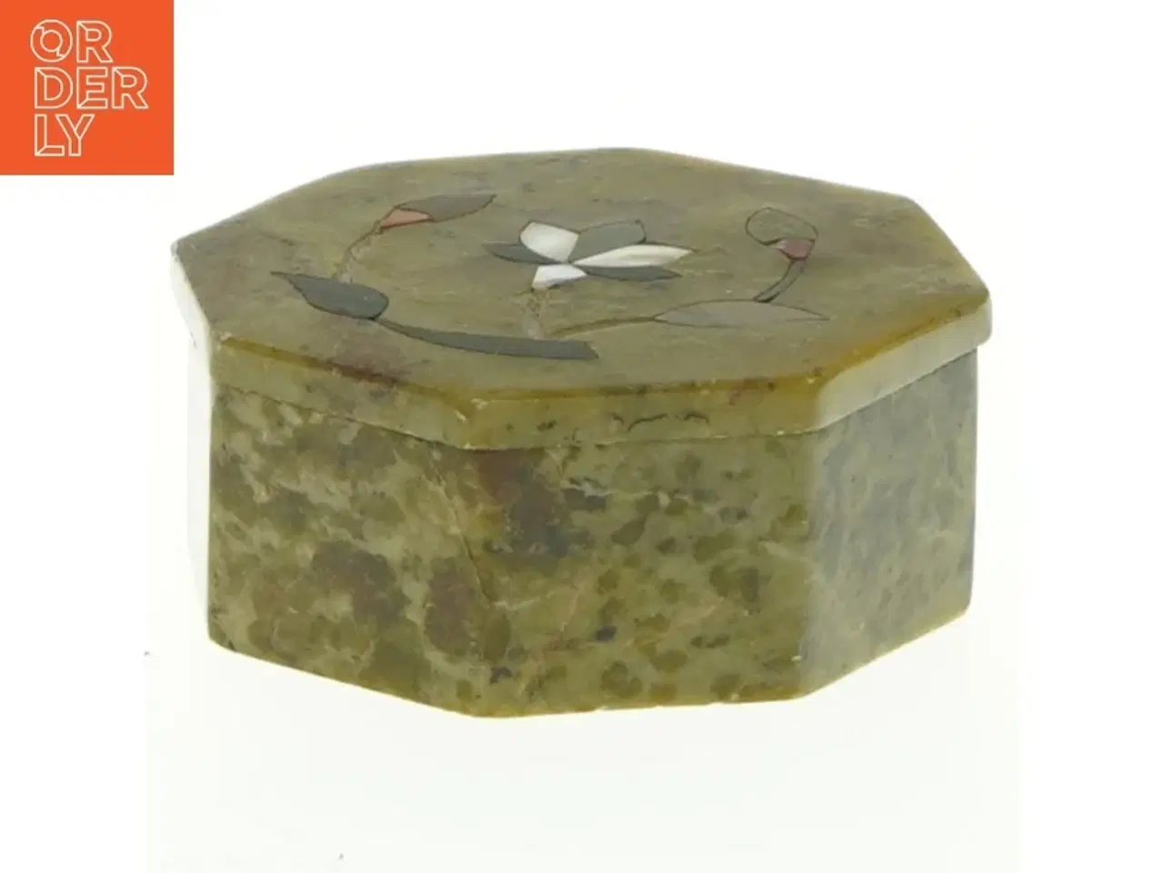 Billede 1 - Æske i sten med indlagt mønster (str. 8x3,5 cm)