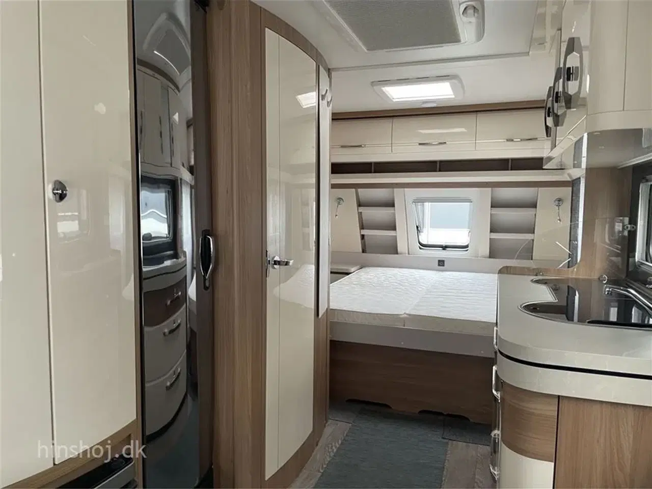 Billede 5 - 2022 - Hobby Excellent 540 UFF   Dejlig vogn med rundsidegruppe og fritstående dobbeltseng fra Hinshøj Caravan