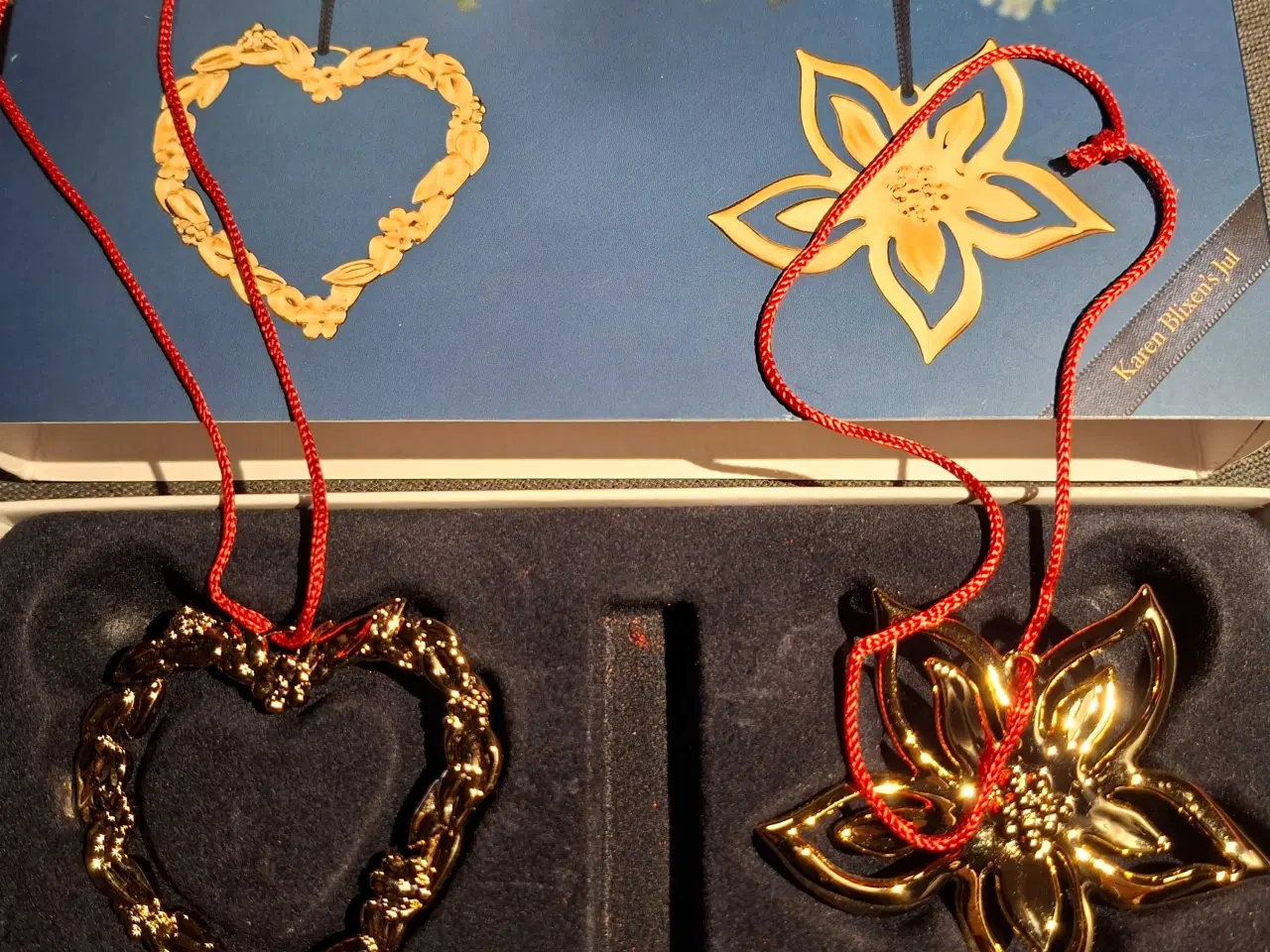 Billede 3 - Rosendahl små ophæng i guld look, Karen Blixen 