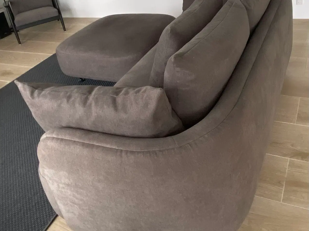 Billede 3 - 3 pers. Sofa + Puf