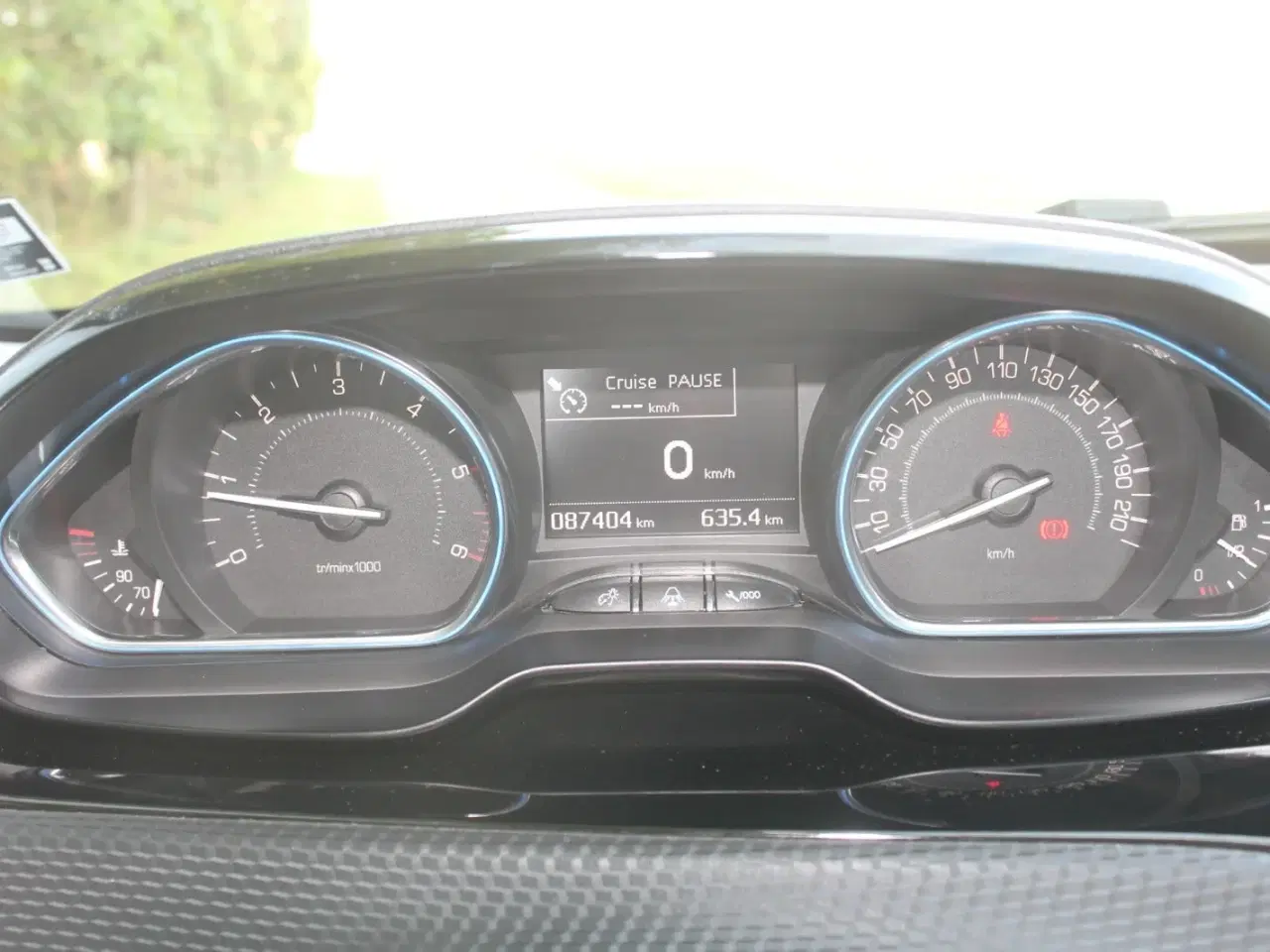 Billede 18 - Peugeot 2008 1,6 BlueHDi 100 Allure Sky