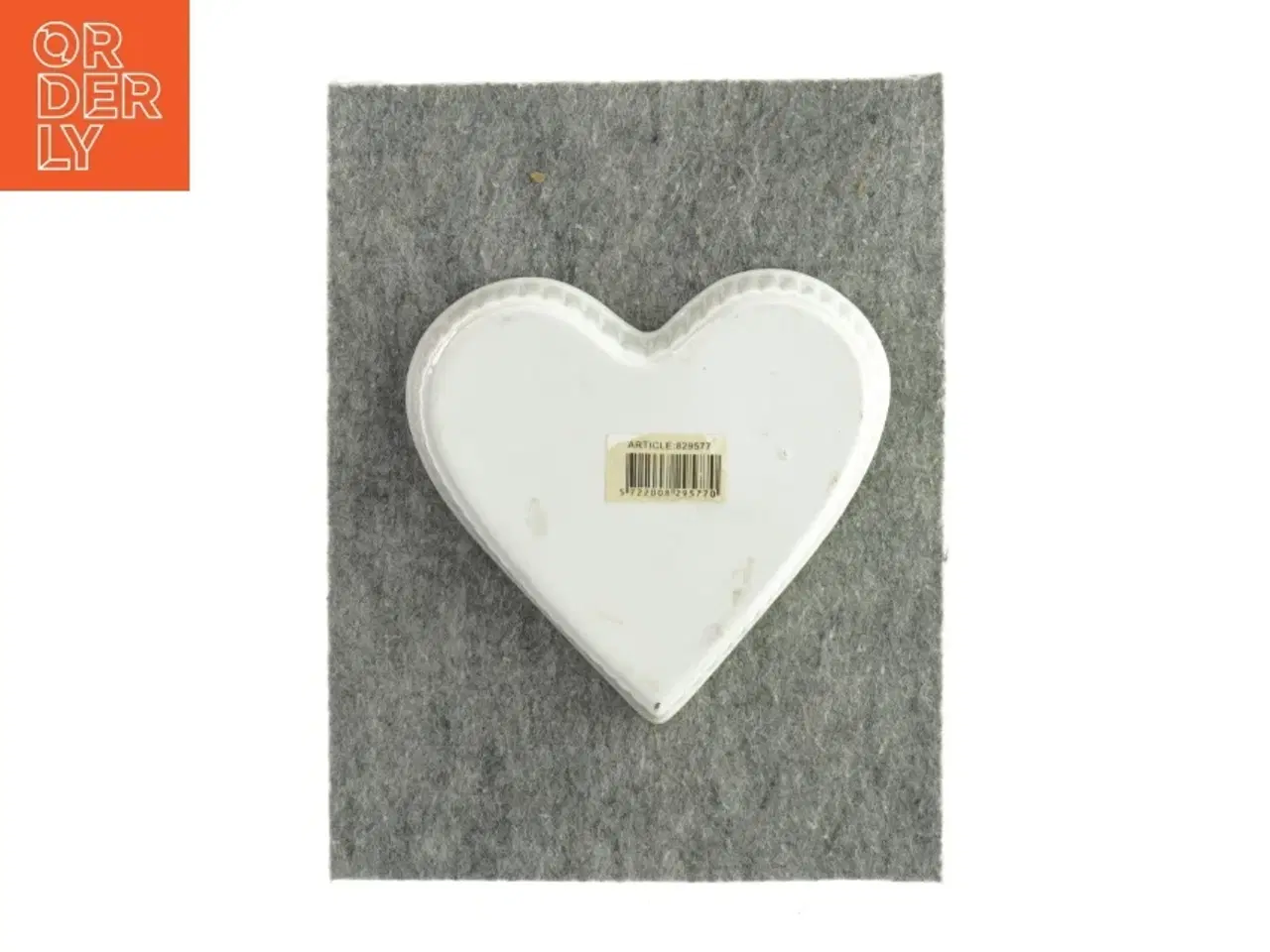 Billede 2 - Hjerteformet fad fra Stel Kompagniet (str. 13 X 14 cm)