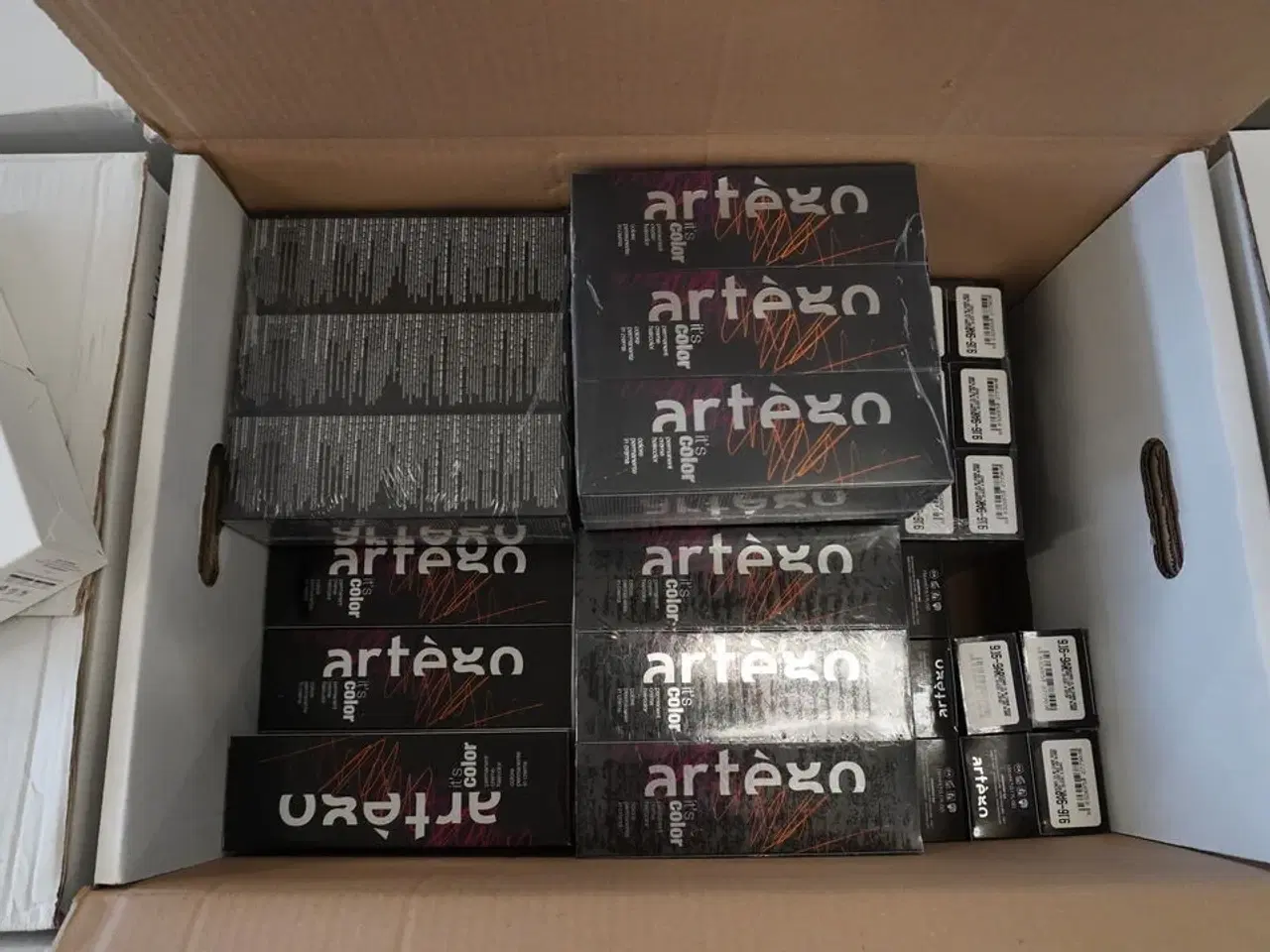 Billede 1 - Kasse med hårfarve, Artego "It's Color" 150ml